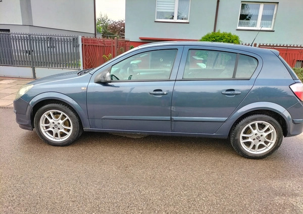 Opel Astra cena 7000 przebieg: 220000, rok produkcji 2007 z Zawiercie małe 67